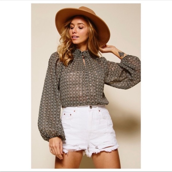 BNWT Long-sleeved Semi-Sheer Blouse - Picture 2 of 7